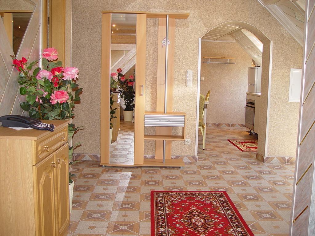 Central Hotel Шветцинген Экстерьер фото